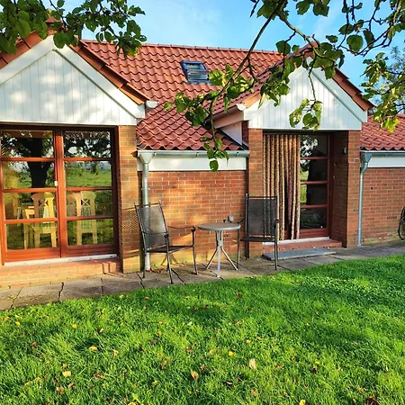 Fischerhaus Am Deich 45233 Ferienhaus